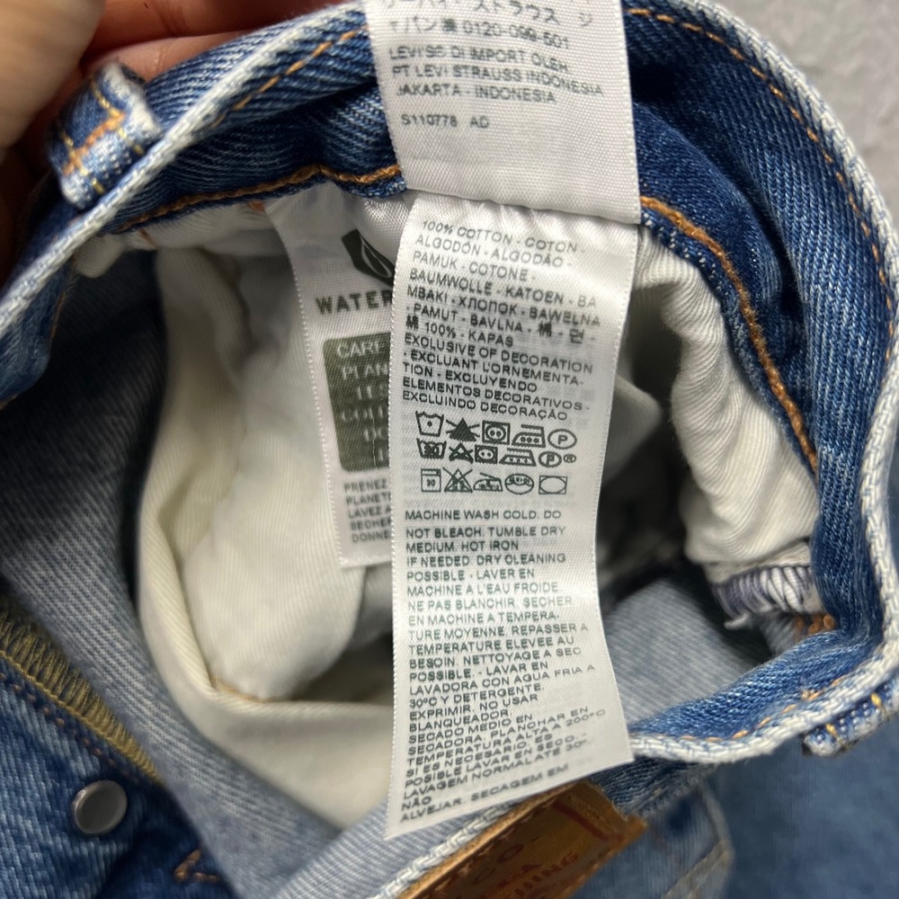 Levis Premium 501 93 Straight Jeans Mens 35x32 Light Wash Distressed 79830-0294 - Picture 7 of 11